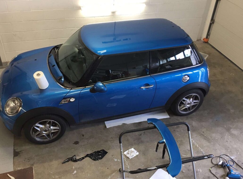 MINI COOPER 2 - Prestige Graphics Kent Mini Cooper roof before transformation