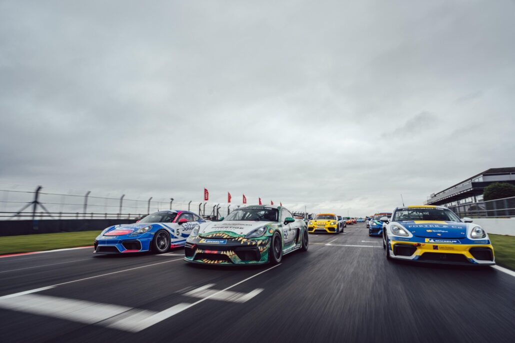 Porsche GT4 on tracks  - 2