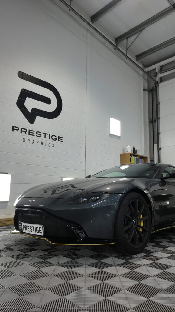 yellow pin striping vehicle