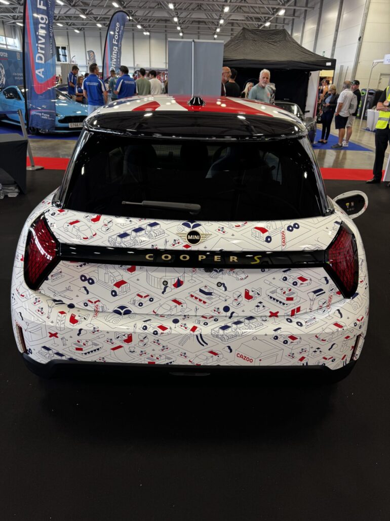 Day_2_Rear__uk_wrap_championship